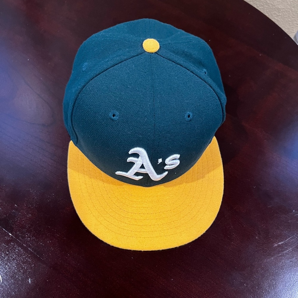 Oakland Athletics NEW ERA 59Fifty Fitted Baseball Hat, size 6 5/8 (53cm)